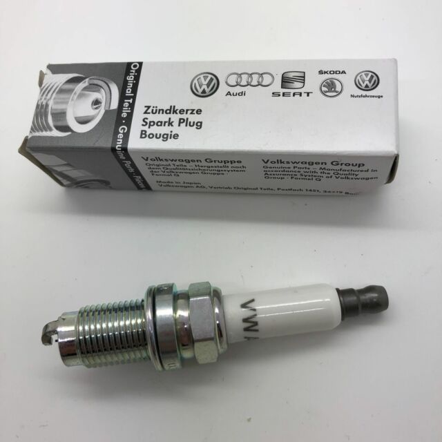 GENUINE SPARK PLUG 