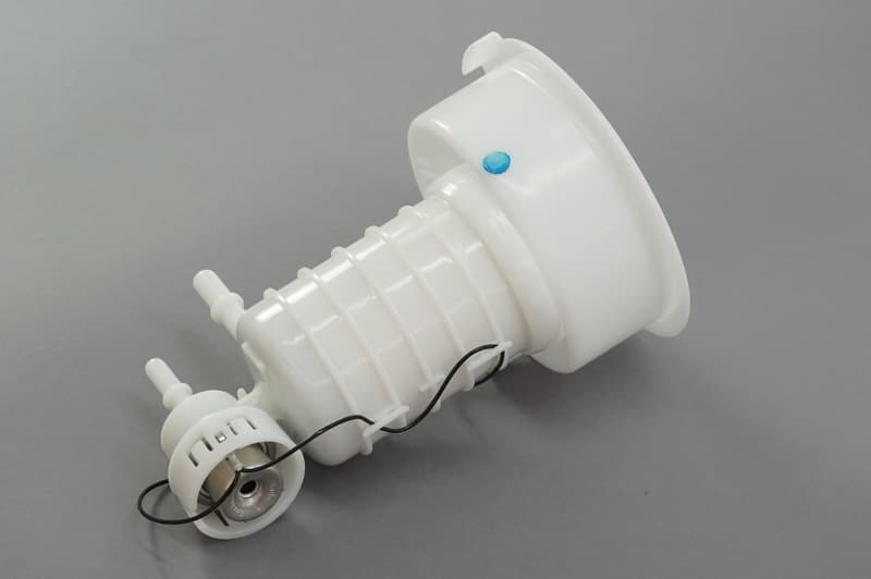 Fuel Filter with Pressure Regulator and Seal