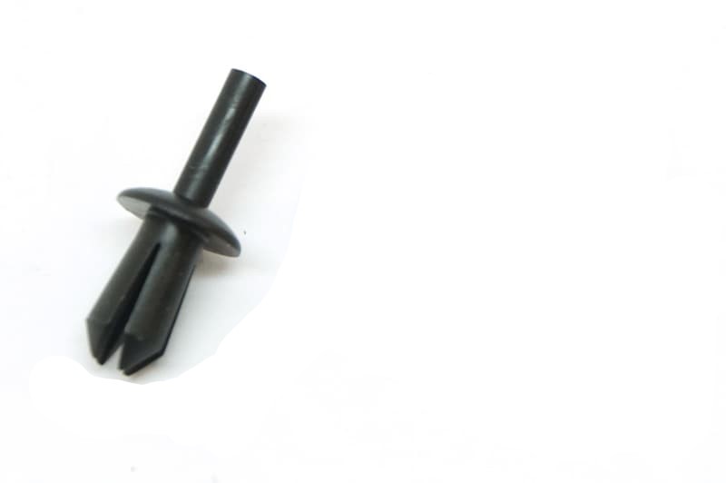 EXPANDING RIVET
